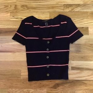 a forever 21 crop top